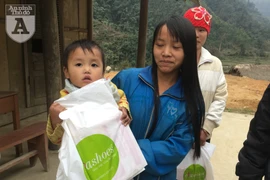 Sẻ chia hơi ấm với học trò, trẻ em nghèo vùng cao