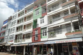 Khó quản vì "ôm" không xuể