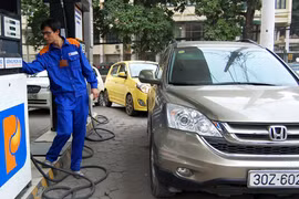 Đề xuất sửa khung thuế suất nhập khẩu xăng, dầu