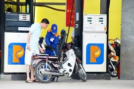 Petrolimex kinh doanh thua lỗ lương vẫn cao ngất trời