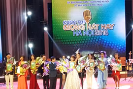 Nguyễn Thị Thu Thủy giành ngôi quán quân "Giọng hát hay Hà Nội 2016"