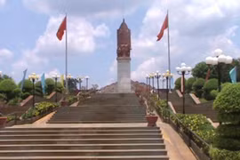 Cụm thi đua số 4 CATP Hà Nội tổ chức về nguồn