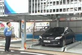 Đưa vào sử dụng giàn thép đỗ xe Trần Nhật Duật