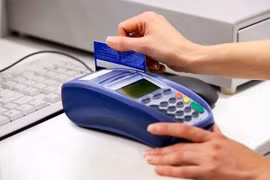 Có thể rút tiền từ máy POS của đơn vị chấp nhận thẻ, tối đa 5 triệu đồng/ngày