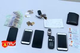 Triệt xóa ổ nhóm chuyên cướp giật trang sức của phụ nữ trên đường
