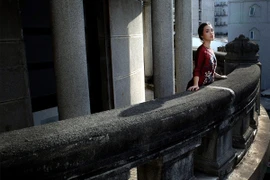 Quán quân "Thử thách cùng bước nhảy" 2015 khoe nét đẹp minh tinh trong bộ ảnh đón xuân