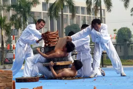 Bế giảng khóa huấn luyện võ thuật do chuyên gia Triều Tiên dạy