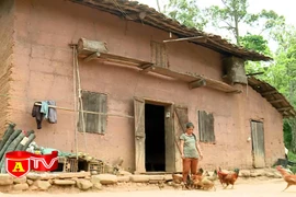 Hành trình xây nhà "Khăn quàng đỏ" trên mảnh đất biên giới