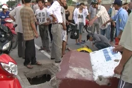 Tai nạn thương tâm từ hố ga mất nắp 