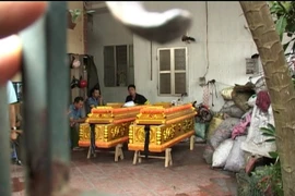 Đạo đức tha hóa - con giết cha mẹ, vợ giết chồng, bố giết con