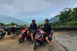Tour du lịch bằng xe máy từ Huế đến Hội An lọt Top trải nghiệm tốt nhất thế giới