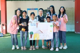 Trung thu sớm của các em nhỏ khuyết tật