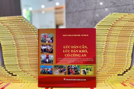 Ra mắt cuốn sách “Lúc dân cần, lúc dân khó, có Công an”