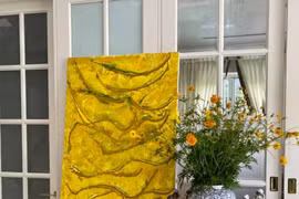 Họa sĩ nhỏ Xèo Chu bán tranh ủng hộ phòng chống dịch Covid-19