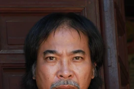 "Bài hát về cố hương" của nhà thơ Nguyễn Quang Thiều xuất bản tại Colombia