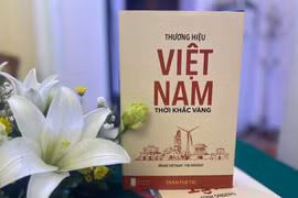 Ra mắt cuốn sách về thương hiệu quốc gia đầu tiên của Việt Nam dưới góc nhìn thực tế
