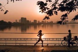 Thi ảnh "Hà Nội qua những bước chân" nhằm khuyến khích mọi người đi bộ