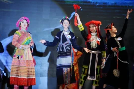 NSƯT Trần Ly Ly làm tổng đạo diễn chương trình khai mạc Tuần Đại đoàn kết các dân tộc - Di sản văn hóa việt Nam