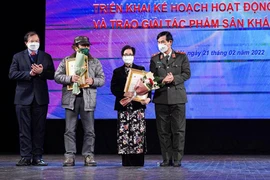 Nhà văn Chu Lai giành giải A Giải thưởng Sân khấu năm 2021