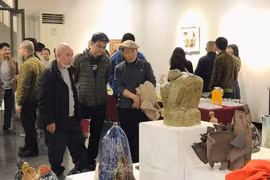 Triển lãm gốm "Dáng xuân 2025 - Bắc Nam hội tụ"