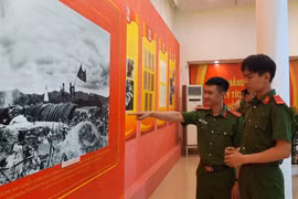 Trưng bày 150 tư liệu, hình ảnh tại triển lãm "Chiến dịch Điện Biên Phủ - Quyết định lịch sử"