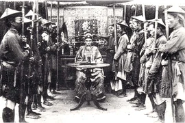 Chuyện thưởng - phạt ở triều Nguyễn (1802 - 1945) 