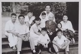 Khai mạc triển lãm "Di tích lưu niệm và tượng đài Chủ tịch Hồ Chí Minh tại Việt Nam và trên thế giới"