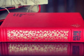 Sách "Bố già" bản thủ công được mua với giá 260 triệu đồng