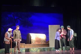 "Con đò của mẹ"-vở kịch xúc động về người mẹ Việt Nam