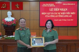 Tiếp nhận 30 hiện vật của liệt sĩ CAND tỉnh Long An