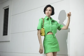 3 kiểu trang phục trẻ trung giúp Thanh Mai khoe eo 58 cm 