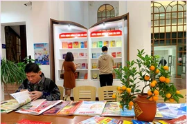 "Mùa xuân dâng Đảng" - Triển lãm tư liệu- báo Xuân Quý Mão 2023