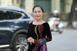 NSND Thuý Mùi kêu gọi giới nghệ sỹ sân khấu đóng góp ủng hộ “tâm dịch” Kinh Bắc 