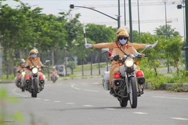 Phát động cuộc thi trực tuyến "Phụ nữ Thủ đô với văn hóa giao thông"