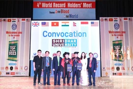 Viện Đại học Kỷ lục Thế giới tôn vinh ông Phạm Hồng Điệp về bảo vệ môi trường