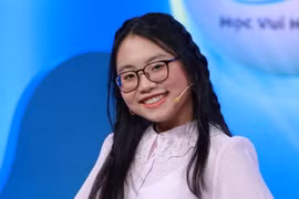 Gia đình ca sĩ Phương Mỹ Chi nhiễm Covid-19