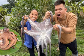 Bà Tân Vlog mở kênh Youtube mới, nội dung như cũ