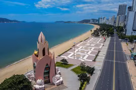 Nha Trang nằm trong Top 8 bãi biển tuyệt vời nhất thế giới cho người nghỉ hưu