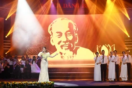 Chương trình nghệ thuật "Bài ca dâng Bác": Hành trình bằng âm nhạc, tái hiện chân dung Chủ tịch Hồ Chí Minh
