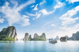 Vịnh Hạ Long lọt top 10 điểm đến ở châu Á phải đến 1 lần trong đời