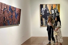 20 năm thực hành hội họa trừu tượng của Trần Lê Nam