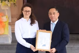 Hồi hương bức tranh phong cảnh của vua Hàm Nghi