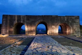 Khai quật quy mô lớn tại công trình bằng đá "độc nhất vô nhị" của Việt Nam