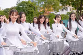 Phát động phụ nữ cả nước mặc áo dài 