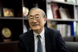 Đất nước Việt Nam sinh động, hấp dẫn qua góc nhìn của GS Nhật Bản