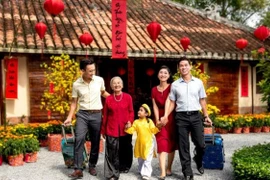 Bộ Tiêu chí ứng xử trong gia đình: Vợ chồng phải chung thủy, cùng làm việc nhà và đóng góp tài chính 