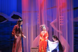 Sau 200 năm, khán giả vẫn rơi lệ khi xem một nàng Kiều trên sân khấu cải lương