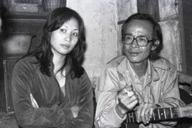 [ẢNH] Các bức ảnh đen trắng quý giá về nhạc sĩ Trịnh Công Sơn 