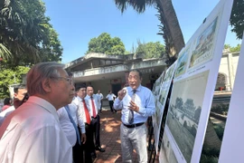 Trưng bày sưu tập tem về Chủ tịch Hồ Chí Minh nhân kỷ niệm 70 năm Ngày giải phóng Thủ đô