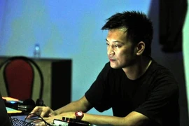 DJ Trí Minh "song đôi" cùng nghệ sĩ đàn bầu Trà My